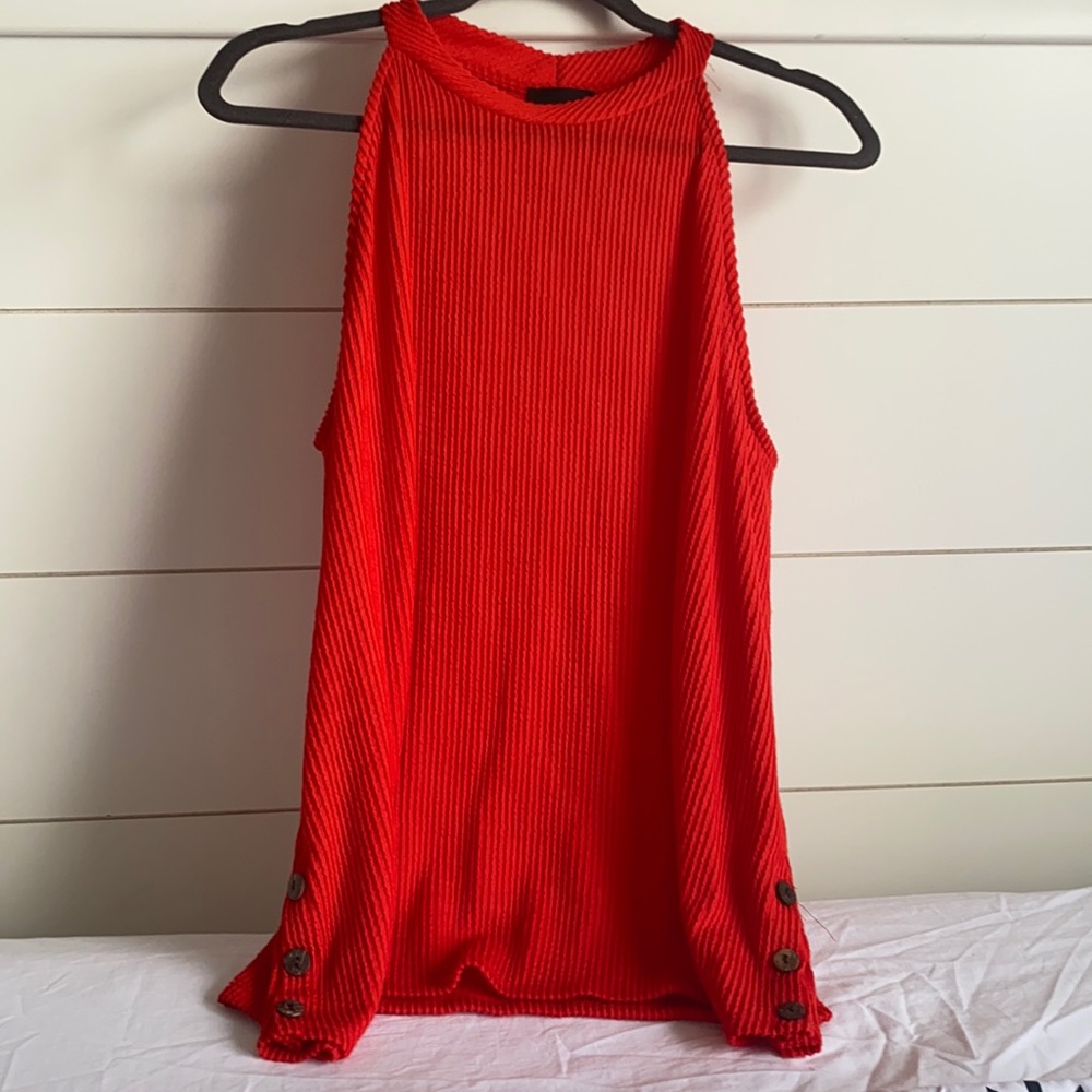 Pretty red tank.